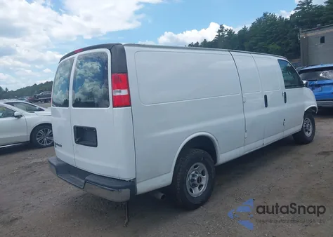 2021 GMC Savana Cargo Rwd 2500 Extended Wheelbase Work Van z USA, uszkodzony, nr VIN 1GTW7BFP6M1174614